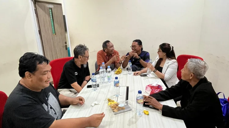 SIWO PWI Kediri Raya Gelar Turnamen Domino Pelajar dan E-Football Wartawan