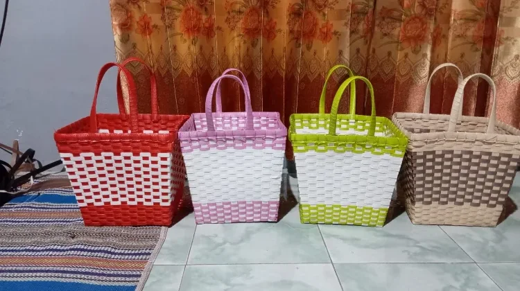 Tiga Jenis Bahan Tas Anyaman yang Bagus