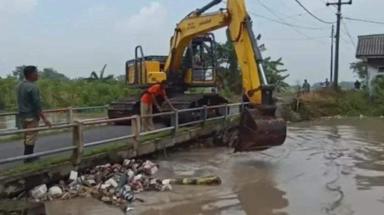 Normalisasi Sungai Digencarkan di Wilayah Rawan Banjir Jombang