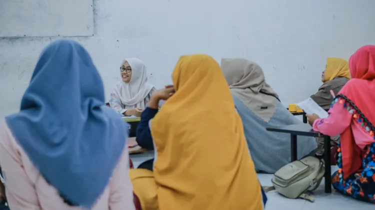 Menjaga Eksistensi Kampung Inggris Pare Melalui Pecel Baris