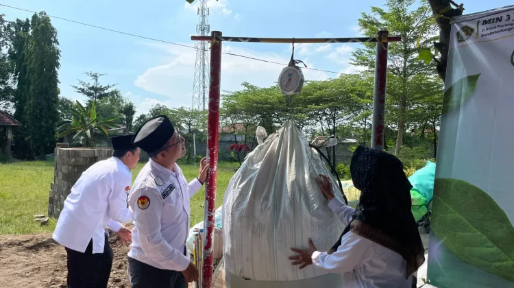Jombang Perluas Gerakan Sampah Jadi Sedekah