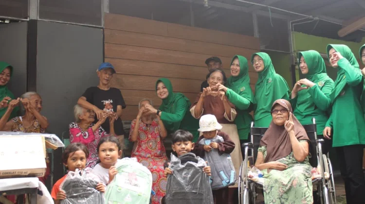 Tinjau Lansia di Gusdurian Pare, Ketua Persit Kodim 0809 Kediri Janji Penuhi Kebutu
