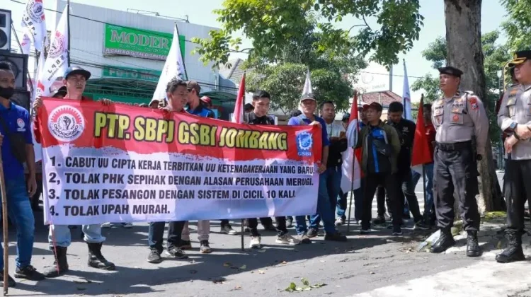 May Day 2026, Buruh di Jombang Tuntut Penegakan UMK dan Persoalan PHK