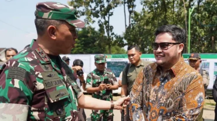 Bupati Kediri Dampingi Pangdam V/Brawijaya Tinjau Lokasi Pembangunan Yonif TP