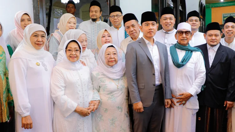 Khofifah Tegaskan Nilai Perjuangan KH.Wahab Hasbullah Jadi Fondasi Pesantren