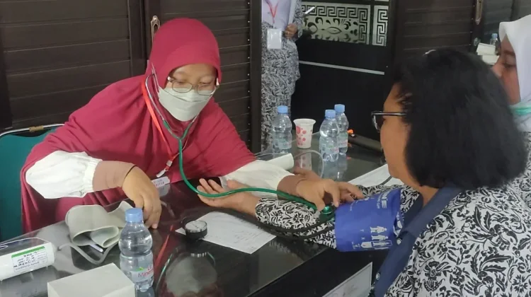 Persediaan Darah PMI Kabupaten Kediri 693 Kantong