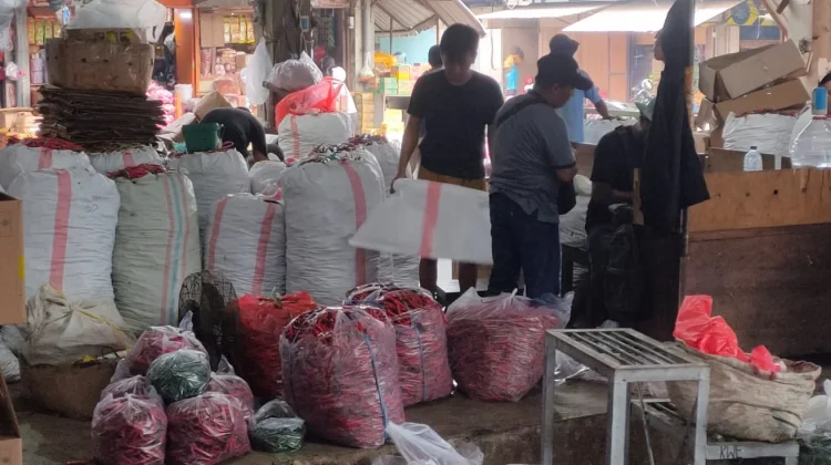 Harga Cabai Rawit Naik, Cabai Besar dan Keriting Turun