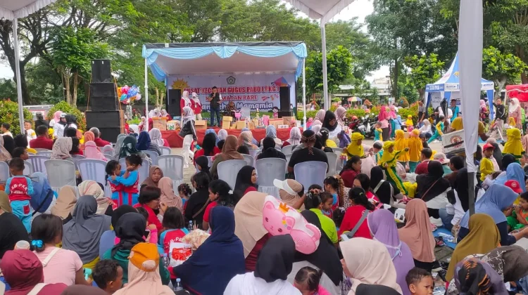 Ribuan Peserta Ramaikan Jalan Sehat Mamamia Pare, Kabupaten Kediri