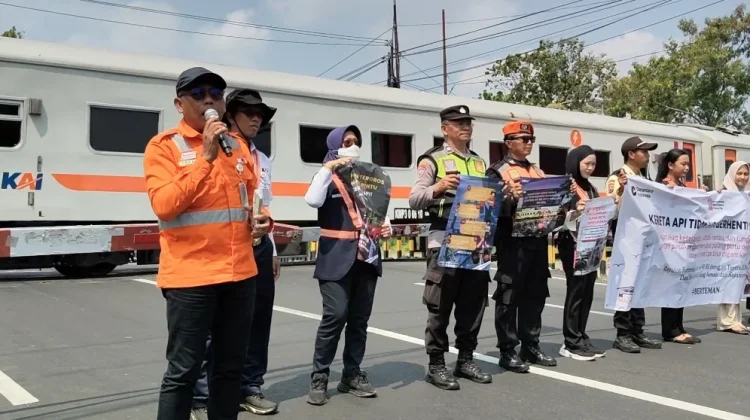 KAI Ajak Gen Z Peringati Harkitnas lewat Aksi Keselamatan Perlintasan Sebidang