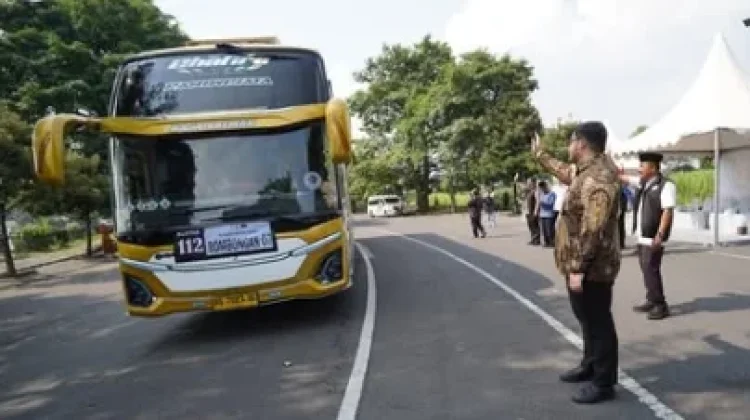 Bupati Titip Doa Kepada Jemaah Haji untuk Kebaikan Kabupaten Kediri