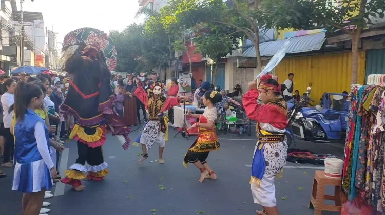 CFD Kediri Meriah, Siswa Tampilkan Jaranan dan Karate