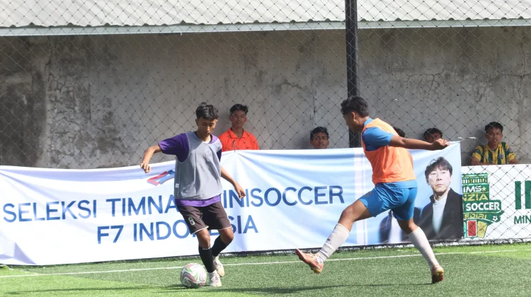 Puluhan Peserta Meriahkan Seleksi Timnas Football 7 Indonesia di Kediri