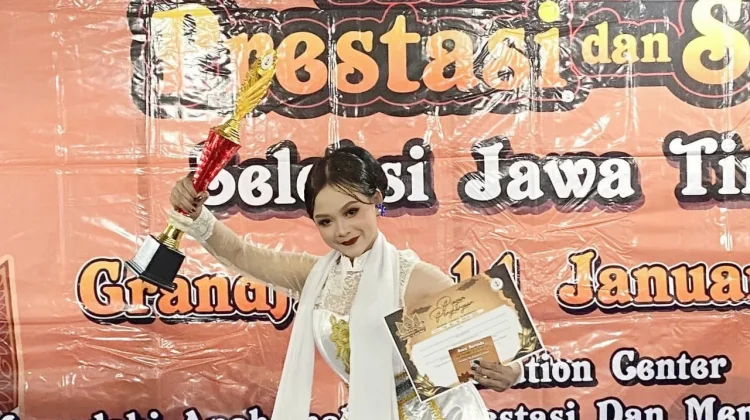 Siswi SMKN 1 Bagor Raih Juara Tari Tunggal Tingkat Jatim