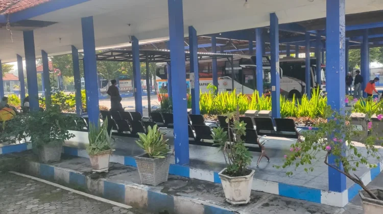 Libur Iduladha 2026 Terminal Pare Kediri Sepi Penumpang