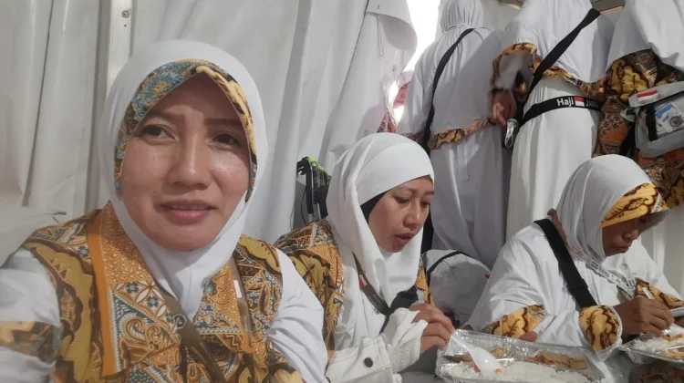Kloter 111 Kabupaten Kediri Mengambil Nafar Tsani di Mina