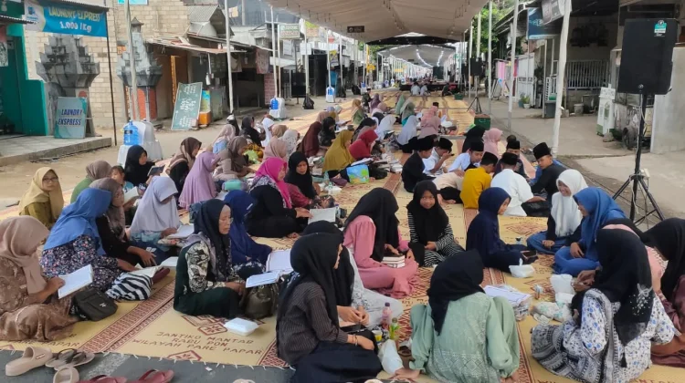 Haul Gus Miek di Kediri Dipadati Ribuan Jemaah