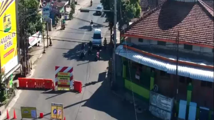 Penutupan Jembatan Kaliombo I, Petugas Pantau Lalu-lintas lewat ATCS