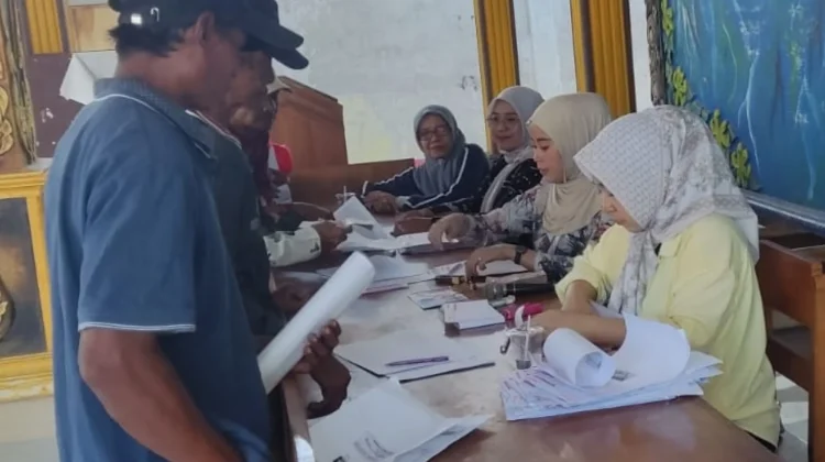 Efisiensi Dana Cukai Paksa Penyesuaian BLT Buruh Tani