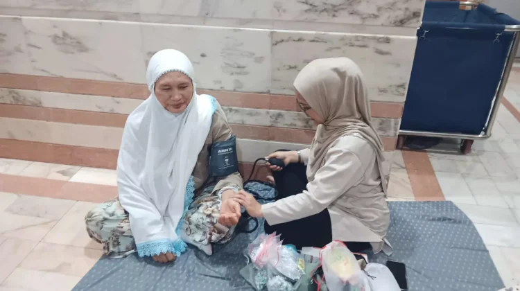 Jemaah Kloter 112 Kabupaten Kediri Melaksanakan Tawaf Ifadah usai Armuzna