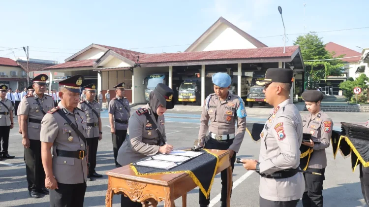 Rotasi Jabatan, Kapolres Kediri Minta Anggota Tingkatkan Pelayanan