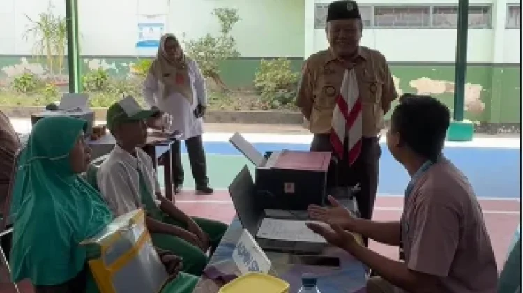 Pastikan Sesuai Juknis, Disdik Kediri Monev SPMB 2026 di Sejumlah SMP