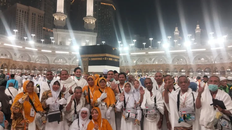 Menanti ke Madinah, Jemaah Kediri Empat Kali Umrah