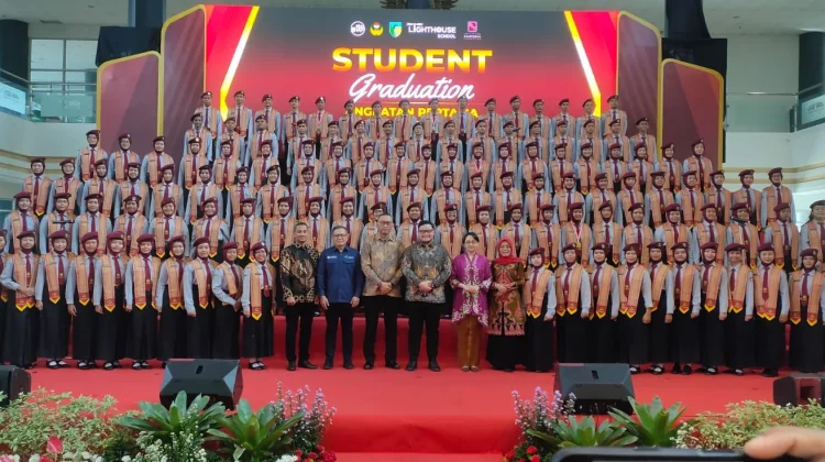 Pemkab Kediri Bangga 106 Lulusan SMA Dharma Wanita 1 Pare Lolos Perguruan Tinggi