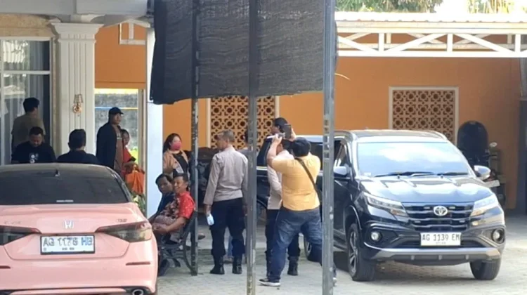 Petugas Amankan Terduga Pelaku Investasi dan Arisan Bodong di Kediri