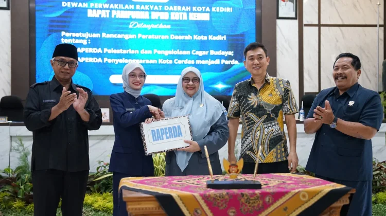 APBD 2025 Lampaui Target, DPRD Kota Kediri Sahkan Dua Perda Strategis