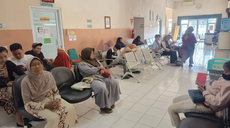 Musim Kemarau, Kasus ISPA di Pare Meningkat hingga 80 Persen