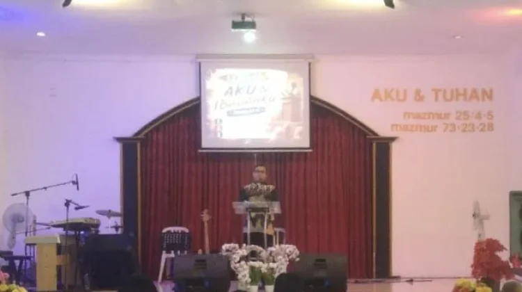 Rajinlah Beribadah pada Minggu Pagi