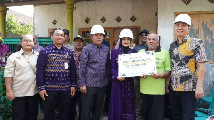 Wali Kota Kediri Tinjau Perbaikan Rumah Penerima BTT 2026