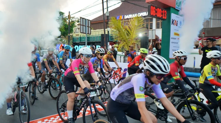 Ratusan Pesepeda Tujuh Negara Meriahkan KAI Ngebel KOM 2026