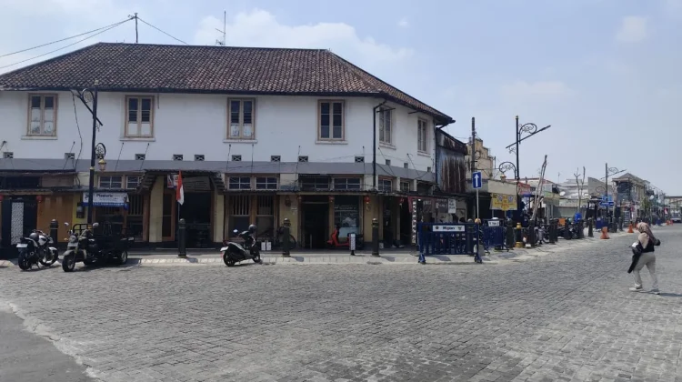 Harapan Lima Generasi di Balik Dinding Tua Jl Stasiun Kota Kediri