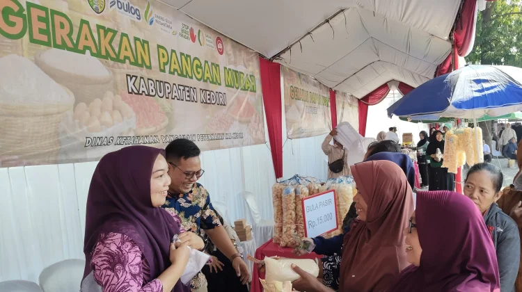 Stabilkan Harga, DKPP Kabupaten Kediri Gelar GPM di Masjid An-Nuur