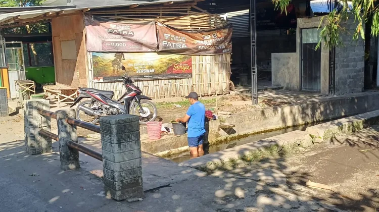 Menolak Luntur Digerus Zaman, Tradisi Mencuci di Kali Masih Lestari