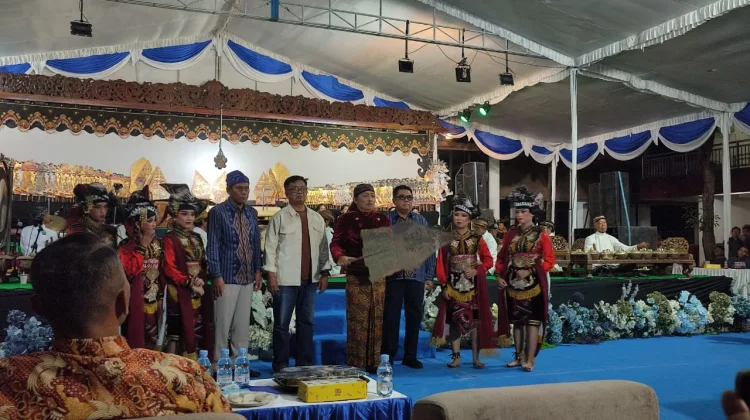 Mencintai Budaya lewat Lakon Wahyu Godo Inten
