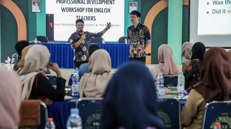 Dinas Pendidikan Kota Kediri Tingkatkan Kompetensi Guru Bahasa Inggris