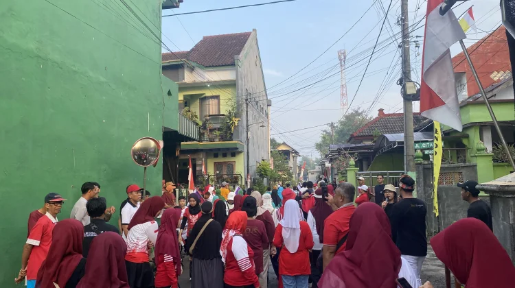 Semarak Gerak Jalan Sambut Hari Kemerdekaan di Desa Bedo