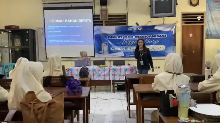 Hadapi Era Disrupsi, Gesit SMANSA dan RRI Cetak Jurnalis Muda Kompeten