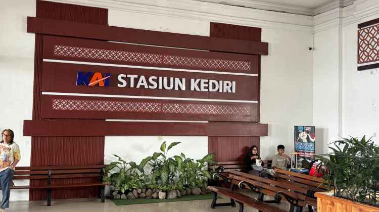 KA Malabar Tertemper Truk di Klaten, KAI Beri Service Recovery