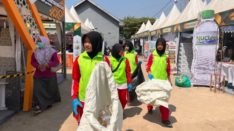 Gema Sajadah Jadikan Sampah Muktamar Bernilai Sedekah