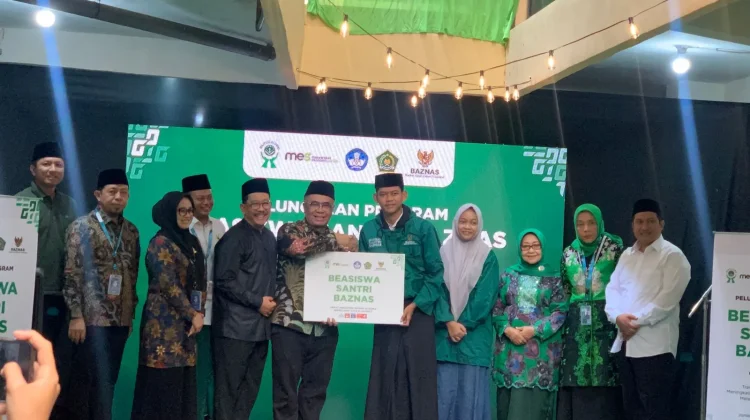 BAZNAS Gelontorkan Rp38 Miliar untuk Beasiswa Santri dan Mahasiswa