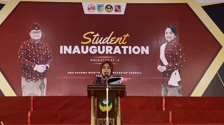 Merawat Kakak Tuna Netra, Savira Tak Gentar Kejar Mimpi Jadi Reporter