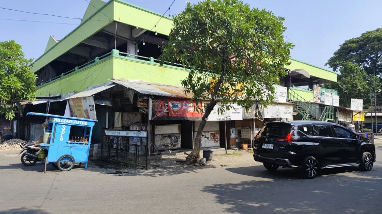 Pasar Bandar Lumpuh Sehari, Ratusan Pedagang Pertanyakan Aturan Perumda