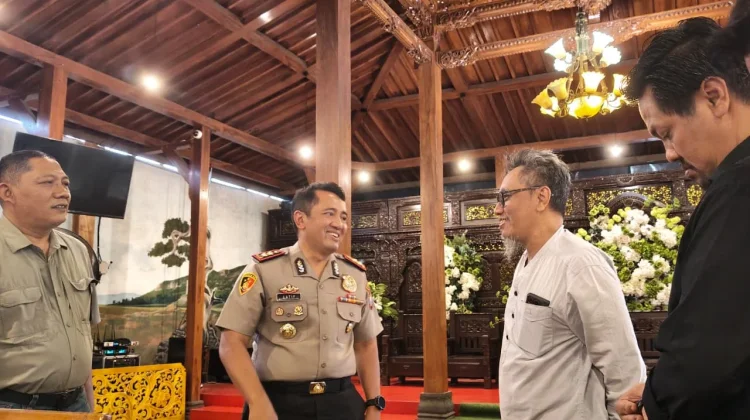 Perkuat Sinergitas, Kapolres Kediri Ngopi Bareng Awak Media di Wisata Marwah 3