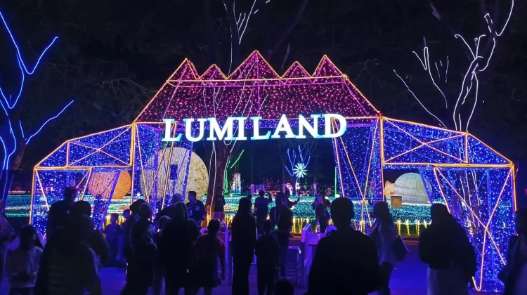 Lautan Lampu Tirtayasa Park Viral, Lumiland Kediri Diserbu Pengunjung