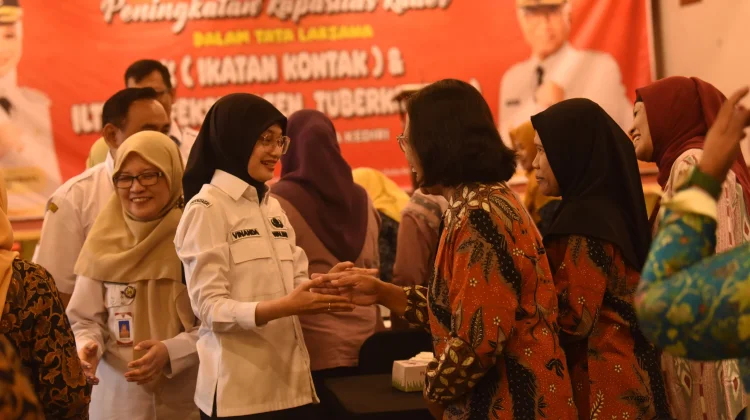 Wali Kota Kediri Imbau Kader Tuntaskan Investigasi Kontak TBC