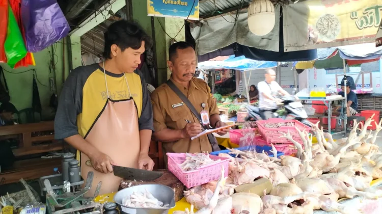 Harga Beras Premium di Pasar Setono Betek Kota Kediri Rp15 Ribu Per Kilogram