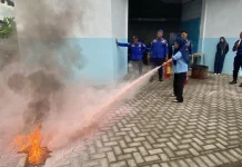 Karyawan SPPG Antusias Ikuti Pelatihan Penanggulangan Kebakaran